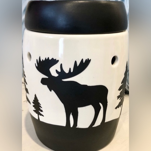 Scentsy Moose melter - Picture 2 of 5